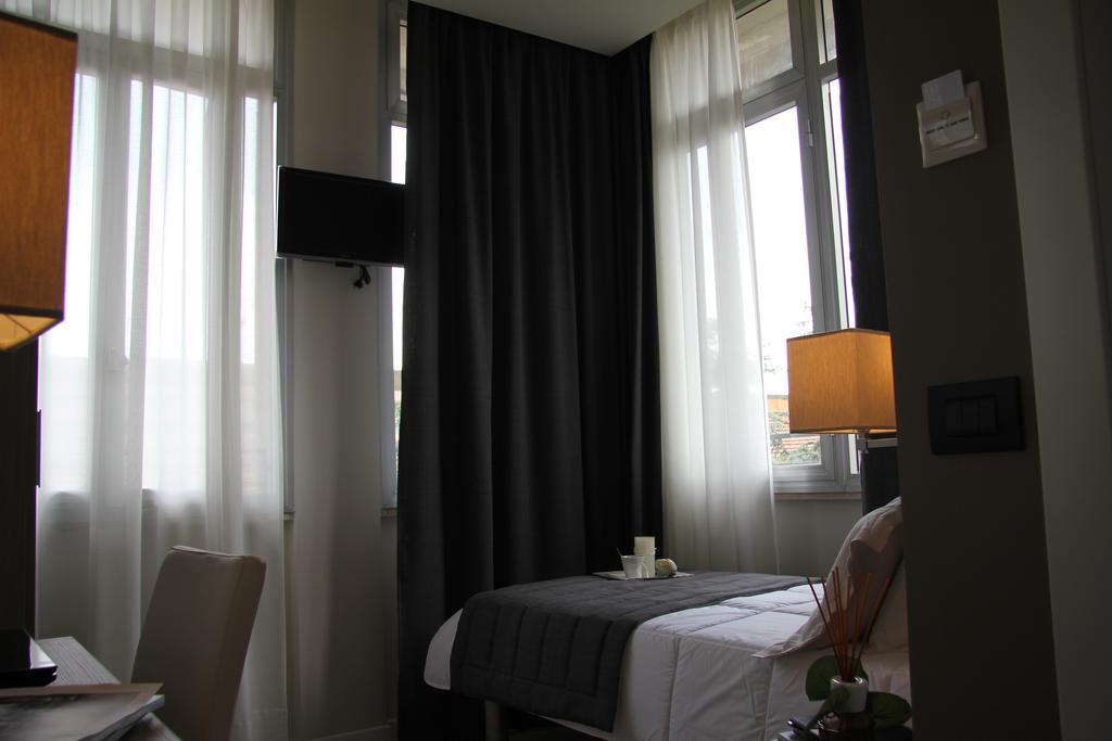 โฮเต็ล ซาร่า มิลันโน่ Hotel มิลาน ห้อง รูปภาพ