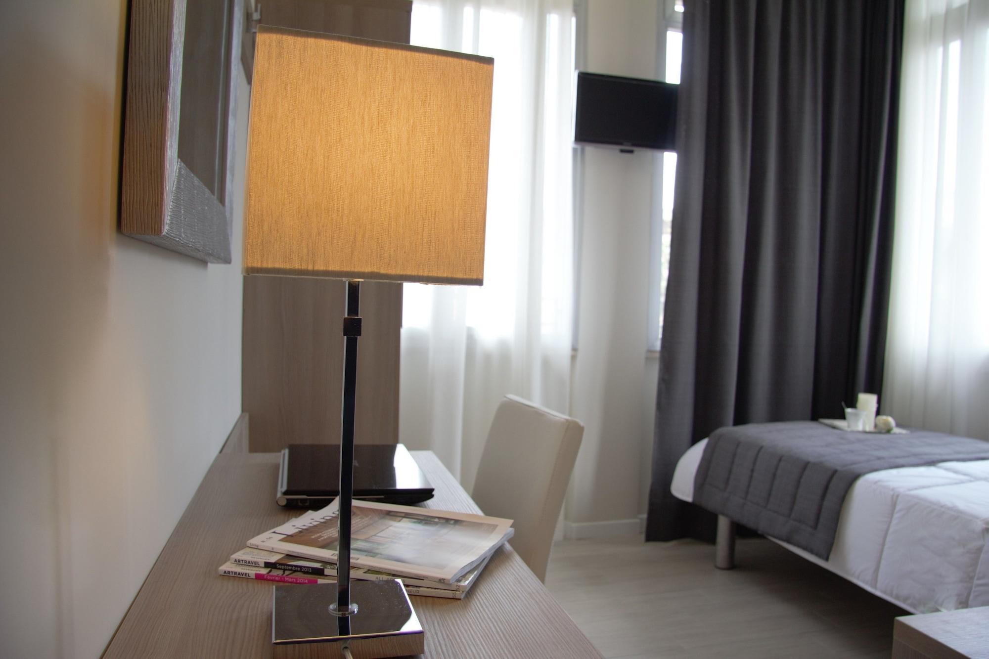 โฮเต็ล ซาร่า มิลันโน่ Hotel มิลาน ภายนอก รูปภาพ